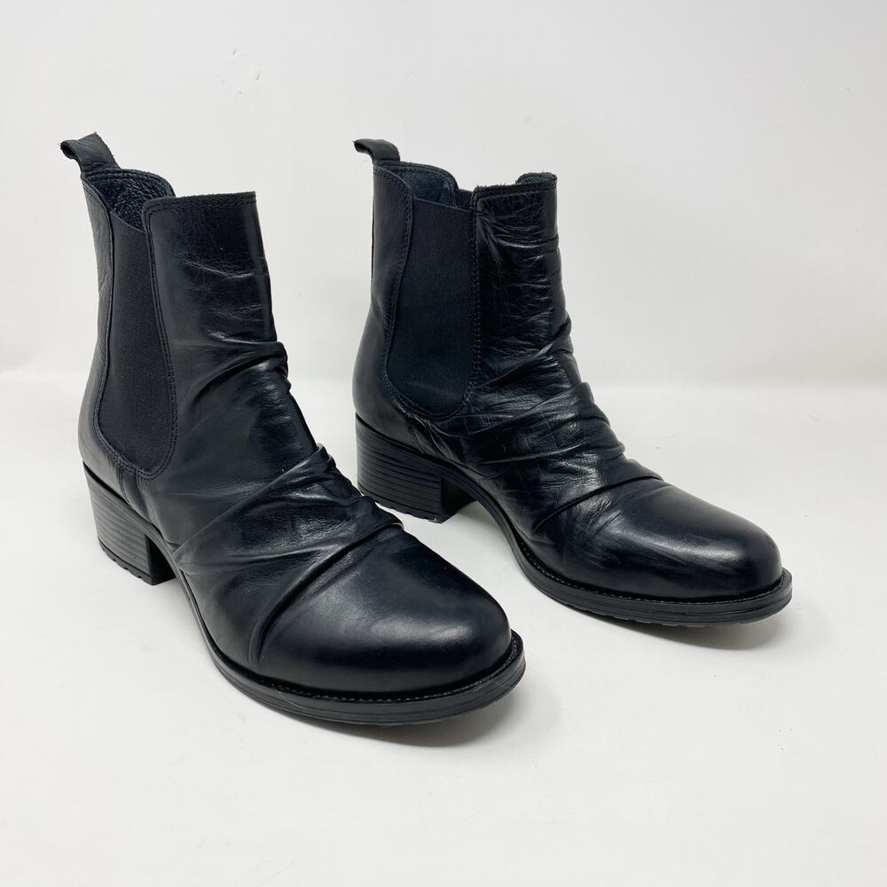 Miz Mooz Jubilee Black Leather Slouchy Lug Sole Ankle Booties Boots women 40 9.5